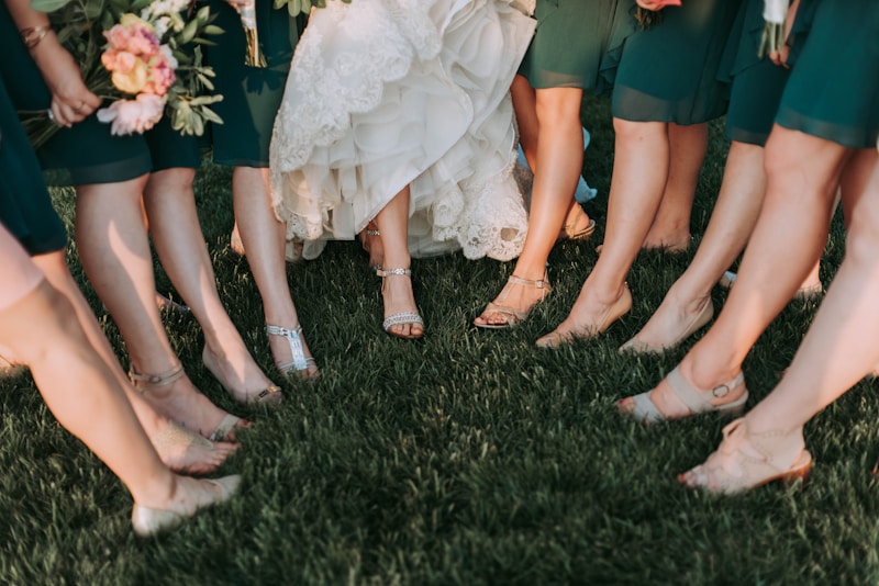 Comment Choisir une Tenue de Mariage Élégante pour Fille de Fleur